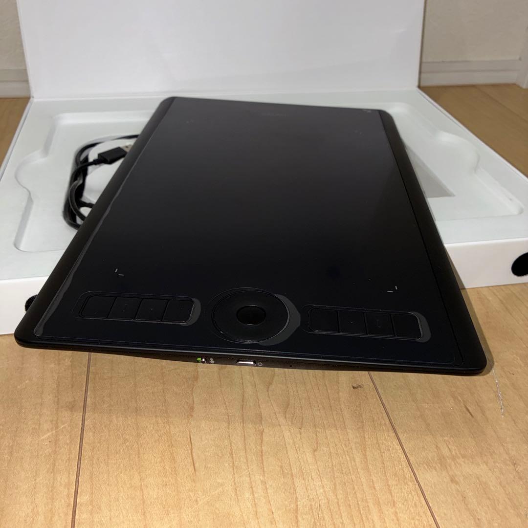 【美品】wacom ワコム Intuos Pro ペンタブレット PTH-660