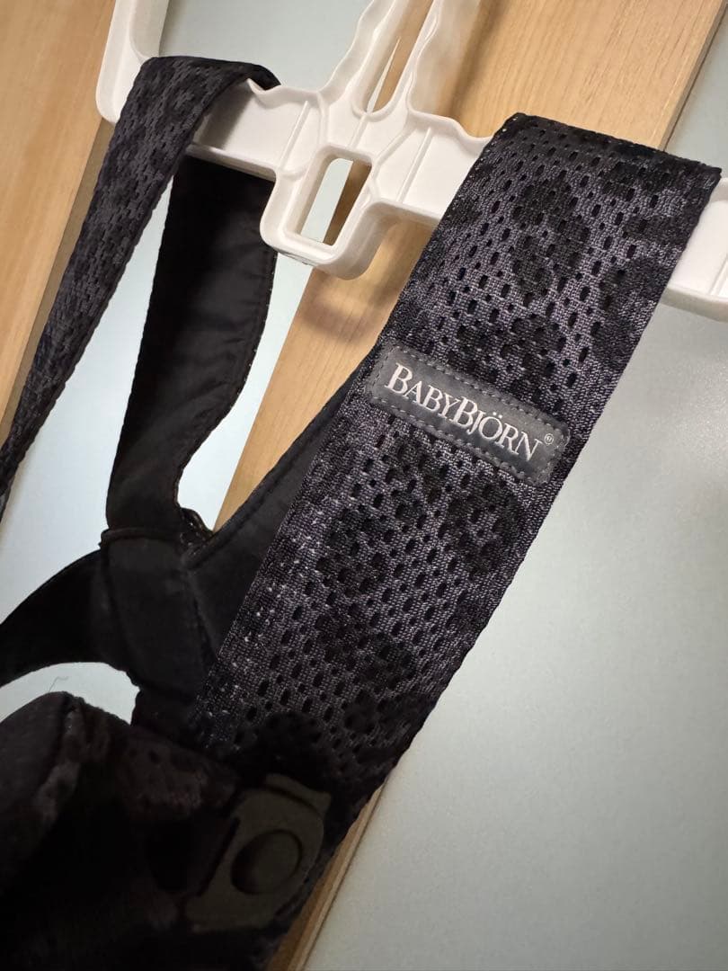 BABYBJÖRN 抱っこ紐 希少！ブラック・レオパード