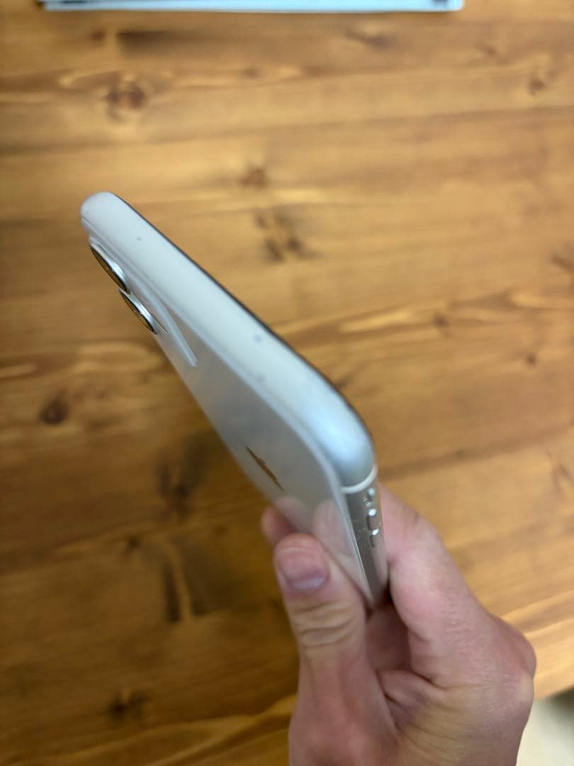 iPhone11 64GB 画面割れあり修復歴ありジャンク扱い バッテリー75%