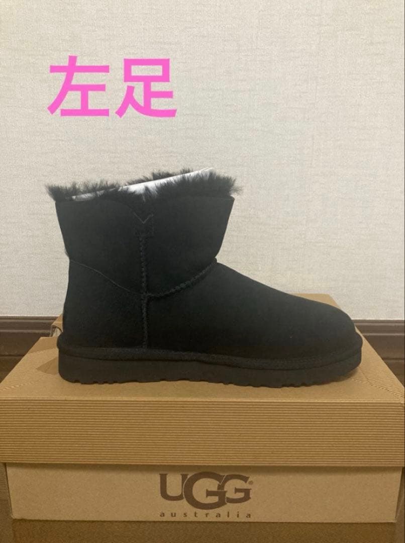 【未使用品】UGG ミニベイリーボタン ブラックムートンブーツ