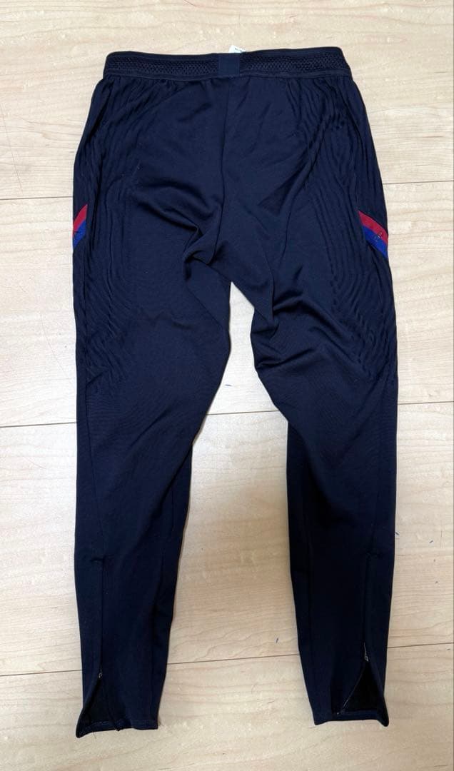 NIKE バルセロナ ウェア