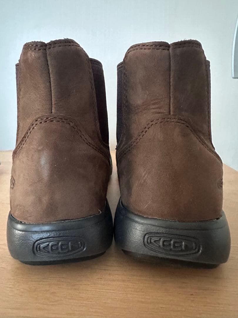 ★お値下げ★KEENレディースエレナ チェルシーブーツブラウン24.5cm
