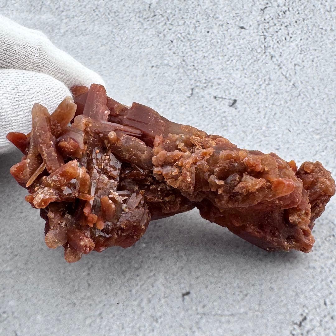 G-60マダガスカル産 赤水晶 クラスター 天然石　レッドクォーツ 希少原石