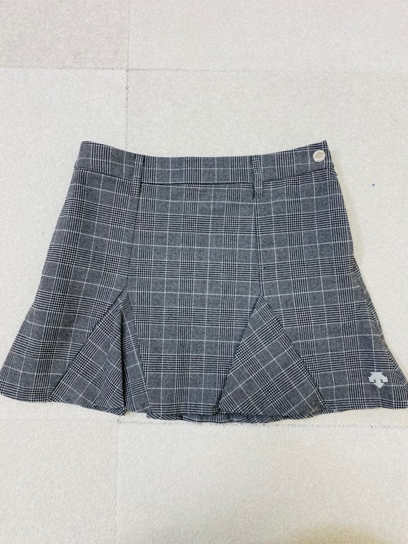 9415. 【極美品】DESCENTE グレンチェック フレアスカート