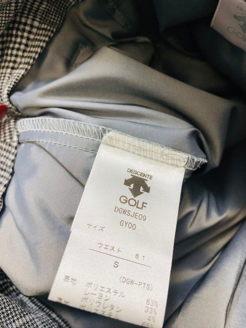 9415. 【極美品】DESCENTE グレンチェック フレアスカート