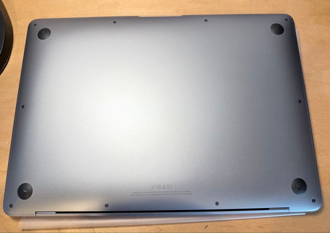 Apple MacBook Air m1 13インチ バッテリー93%