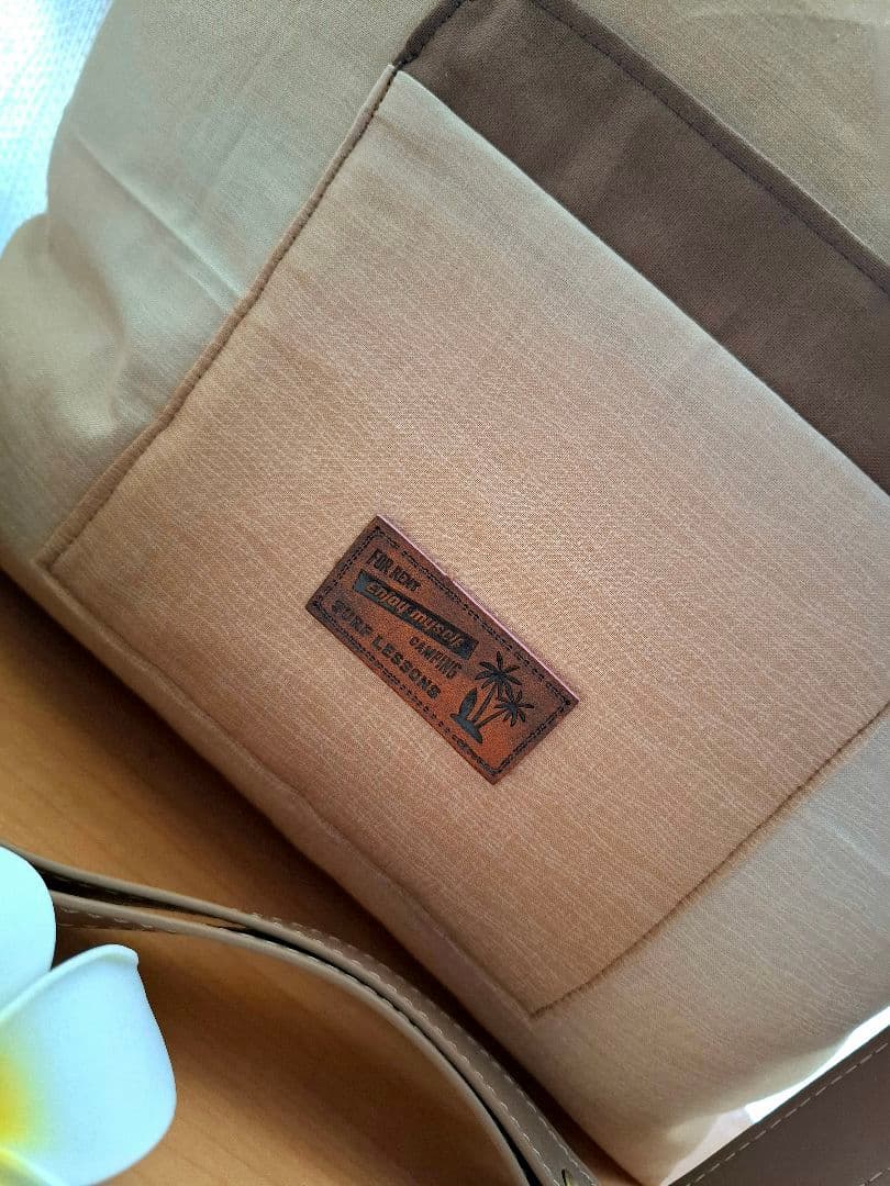 ハワイアンキルト　横長バッグ　 モンステラ　2WAY　ファスナー付きバッグ