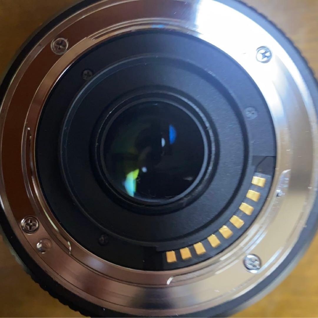 デジタル一眼レフ OLYMPUS E-300 ダブルズームキット（三脚付き）