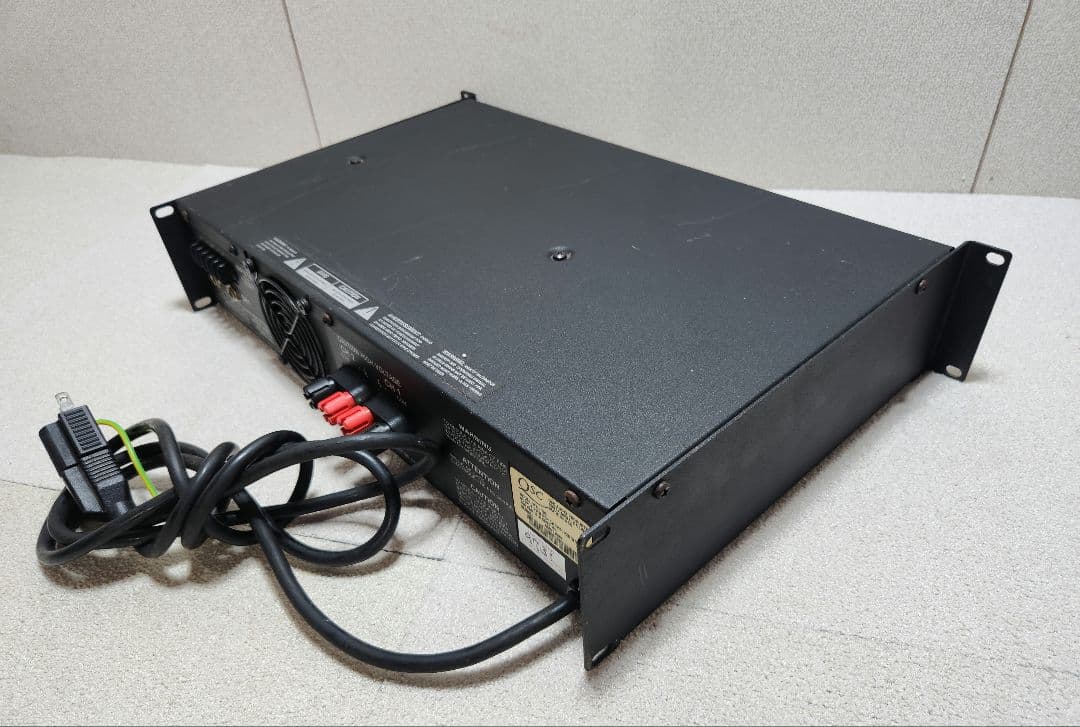 通電のみ QSC MX 700 プロ用 ステレオ アンプ 音響機器 ジャンク扱い