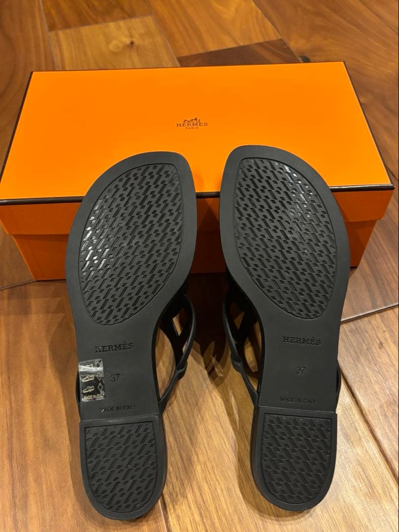 HERMES エルメス　シェーヌダンクル サンダル A-9182 37