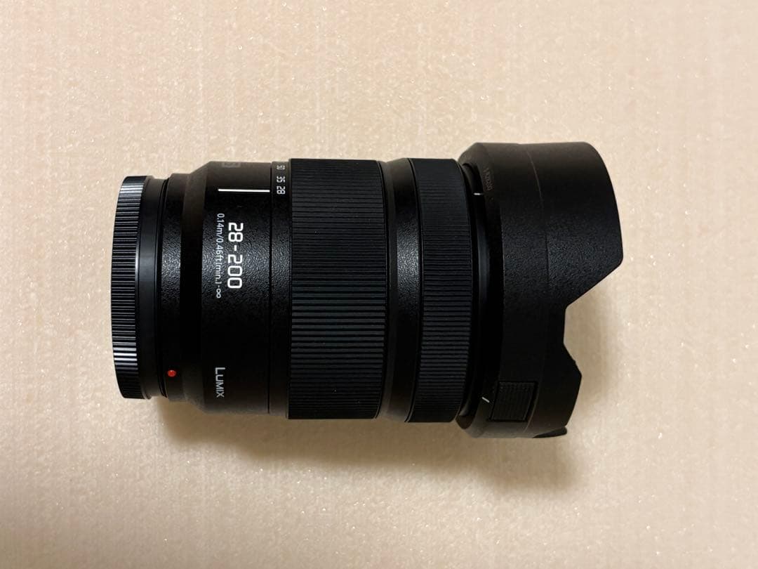 LUMIX S 28-200mm F4-7.1 ズームレンズ