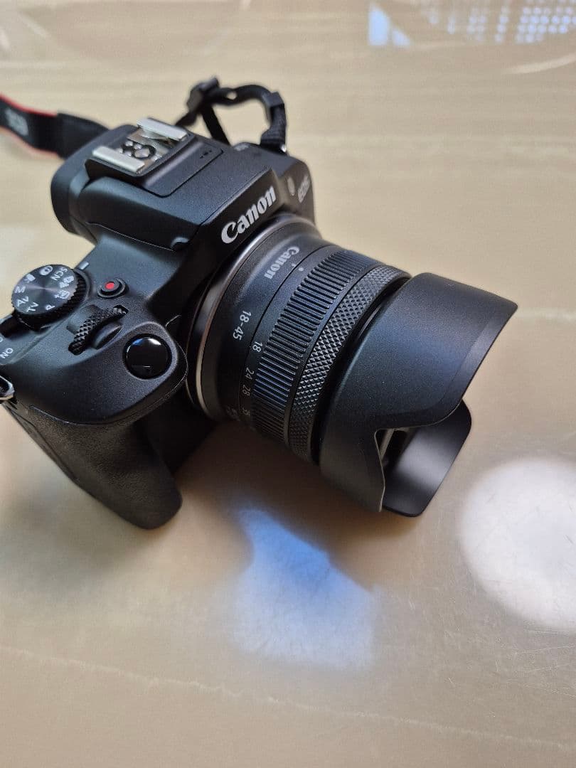 デジタルカメラ EOS R100