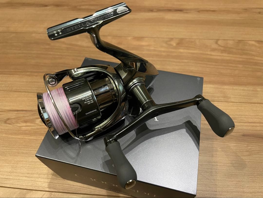 22ステラ　C3000SDH シマノ　今年10月4日購入　極美品　最終値下げ