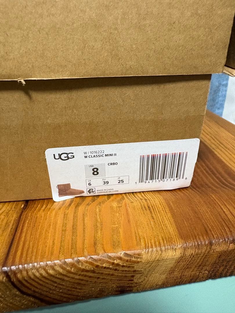 (新品・未使用) UGG ブーツ　Classic Mini II サイズ8