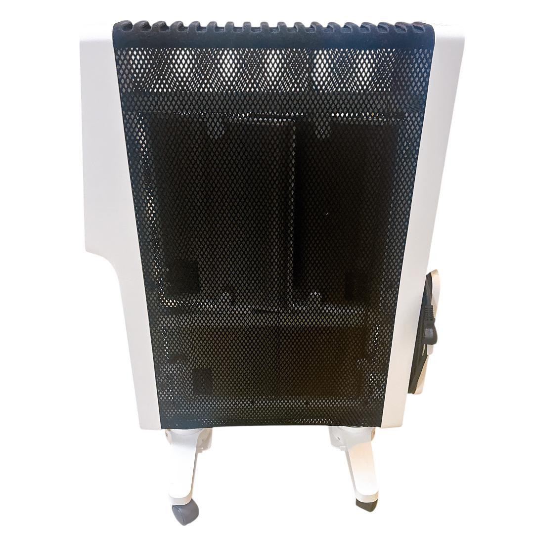 2024年製　保証書付き siroca 遠赤軽量ヒーター　 かるポカ