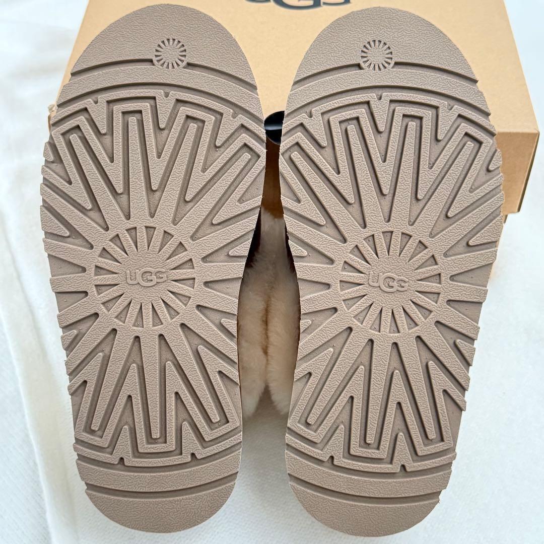 【UGG】 ファンケット＊24.0＊厚底ファーサンダル＊US正規品新品