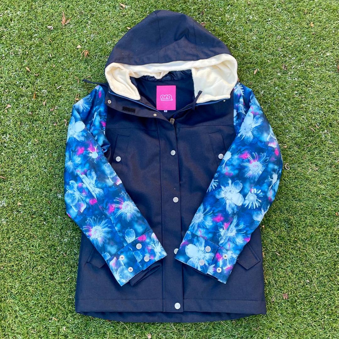 【美品】arg × XNIX／スノーボード ウェア 上下セット レディース