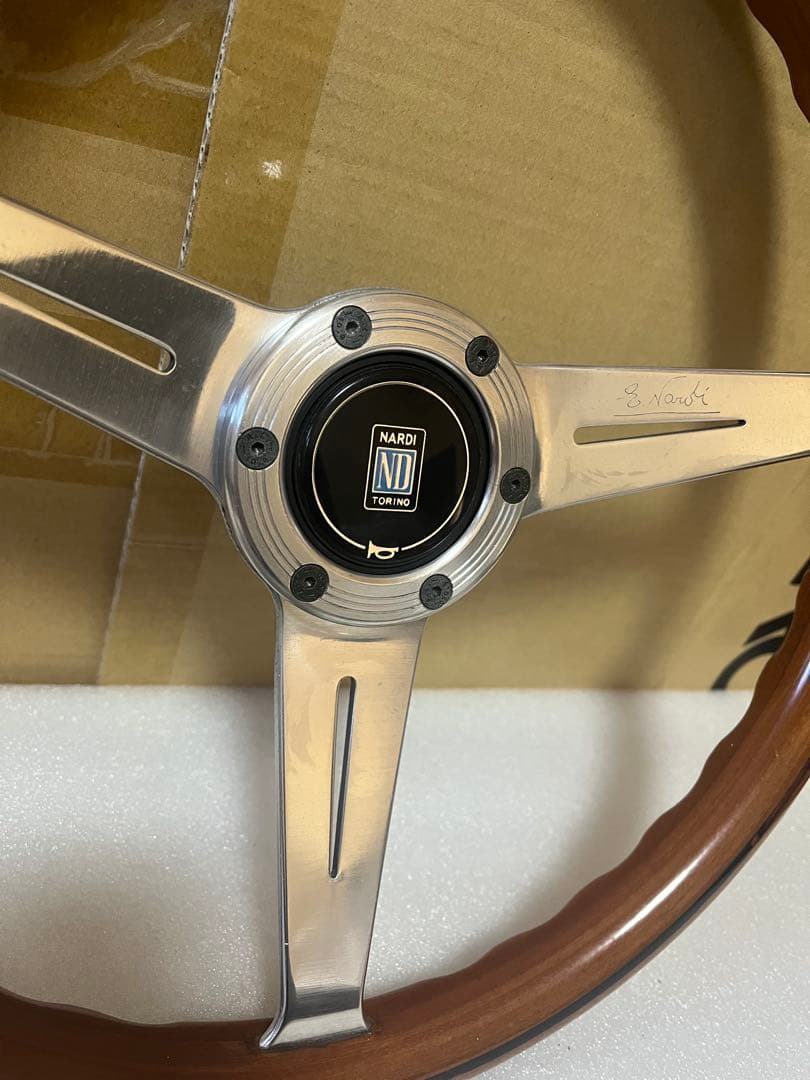 NARDI ナルディ　クラシック　ウッド　ランクル　ジムニー　ハイエース