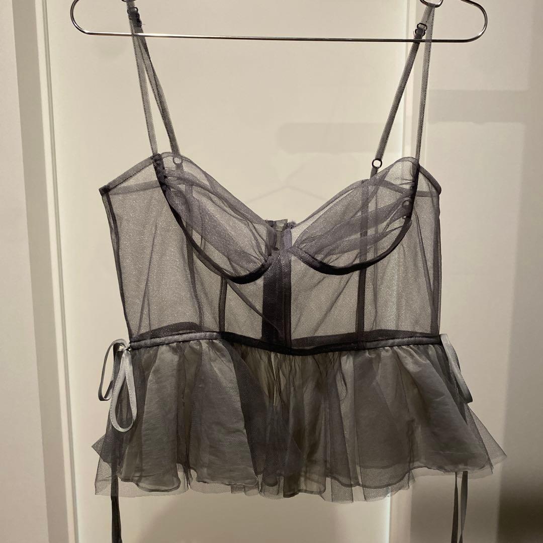 LA BELLE ETUDE ペプラムチュールビスチェ