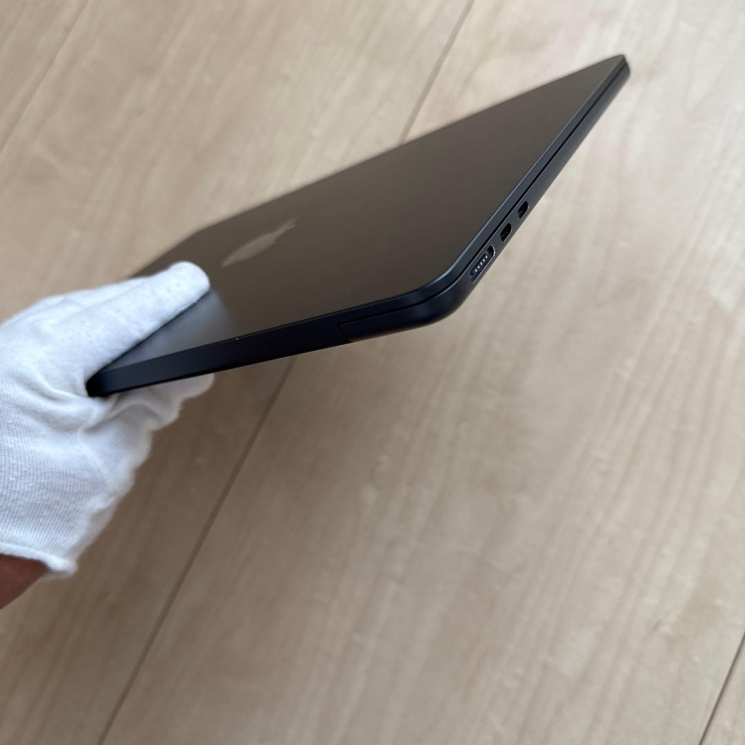 M2 MacBook Air 本体　メモリ8GB 512GB SSD 中古程度良