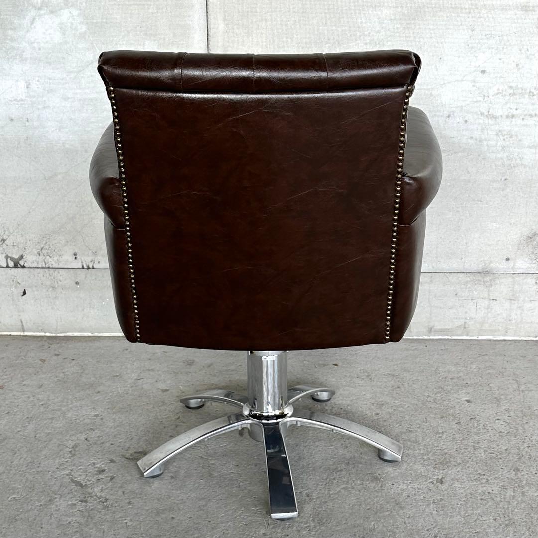 ✦Vintage✦チェスターフィールド／バーバーチェア／昇降式　サロンチェア鉄鋲