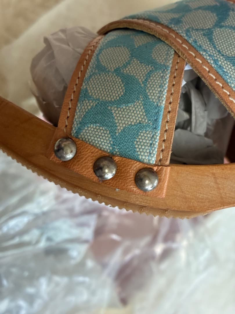 稀少　未使用品　ヴィンテージ　コーチシャロンブルー＆ブラウンレザー木製下駄