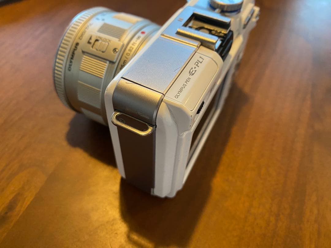 OLYMPUS E-PL1 14-42mmレンズキット