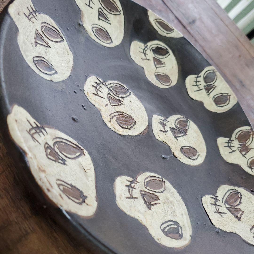 工房十鶴　十鶴　やちむん　大皿　26cm　スカル ドクロ