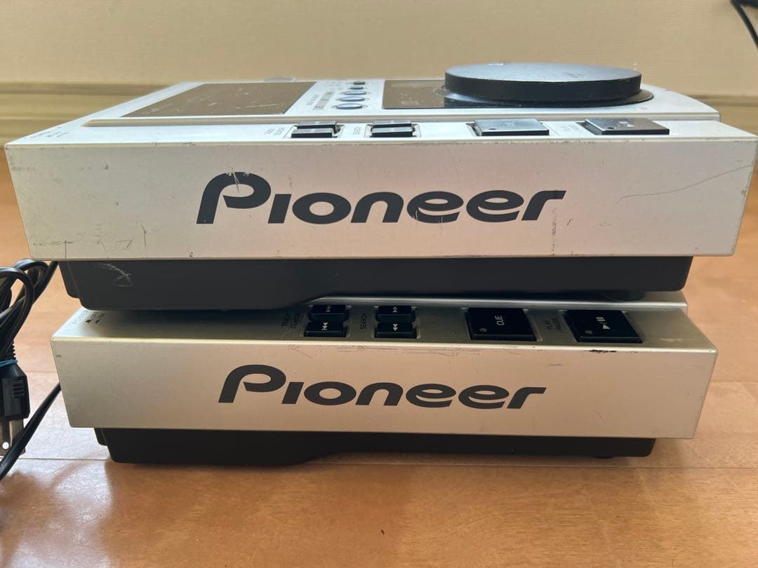 Pioneer CDJ-100S 2台
