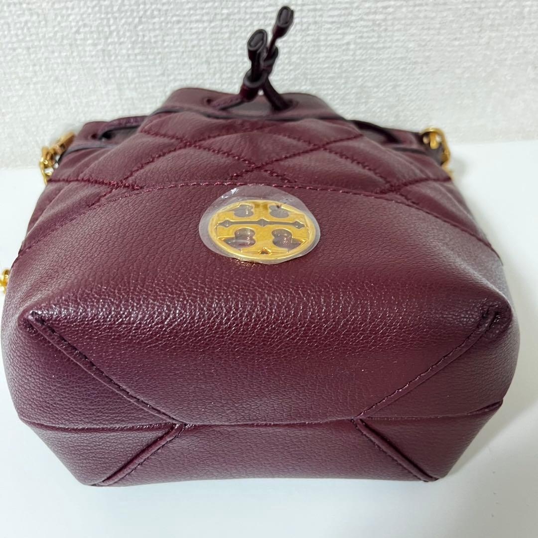 【新品】トリーバーチWILLA MATTE MINI BUCKET バーガンディ
