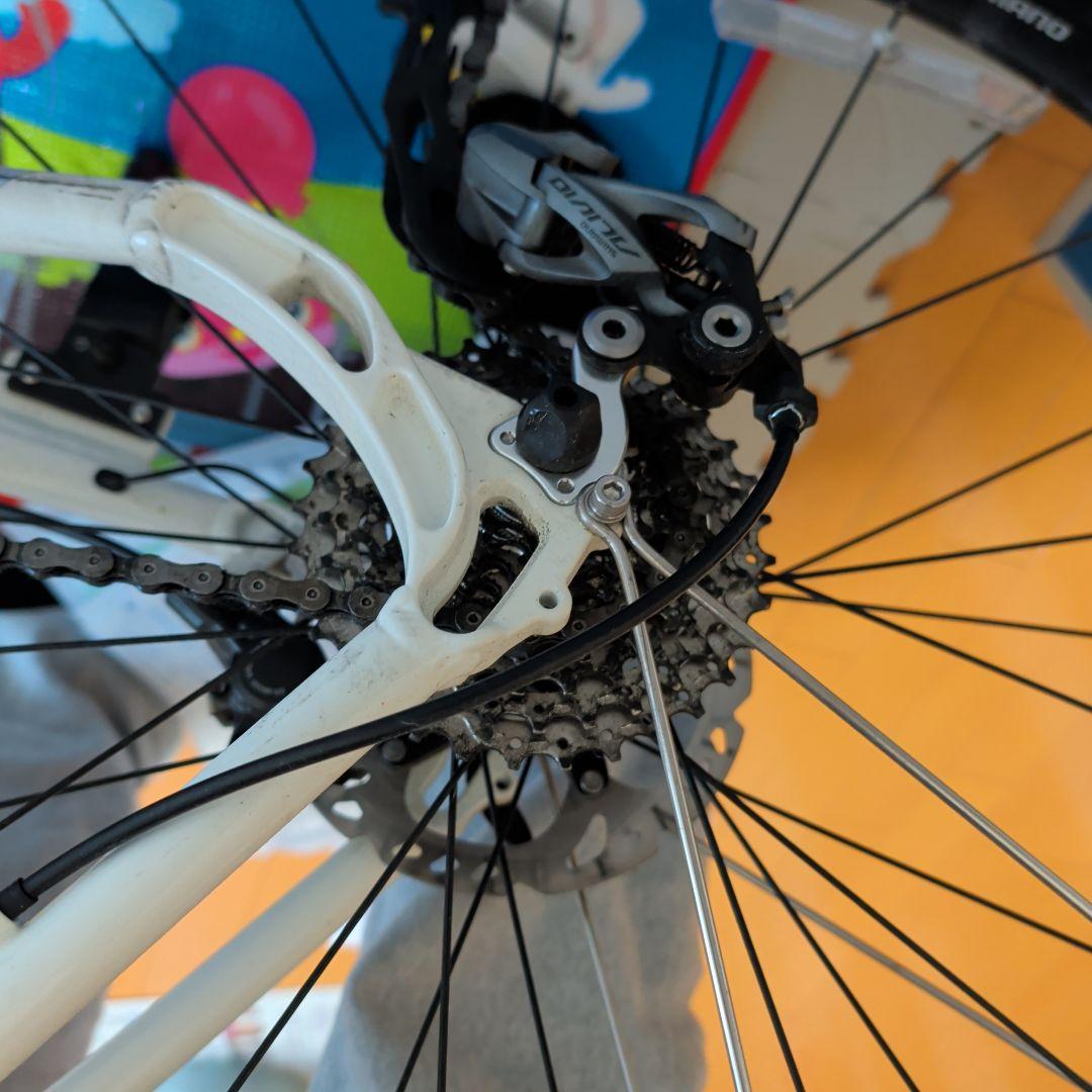 電動アシスト自転車 ホワイト 充電器付き VCR468　クルーズ　鍵 カバー付き