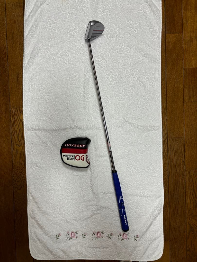 ホワイトホットOG Vラインパター