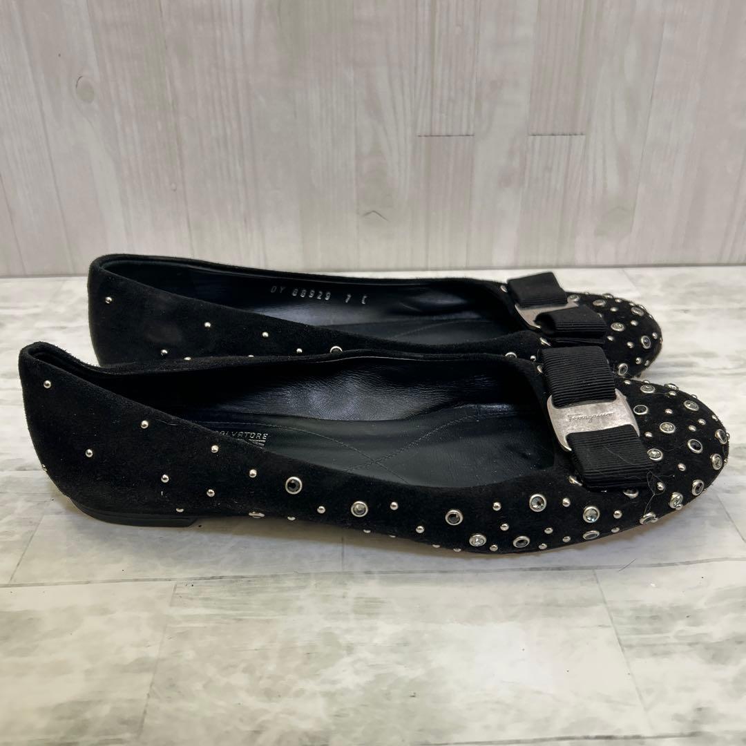 （外観美品）Ferragamo ブラック スタッズ バレエシューズ　24cm
