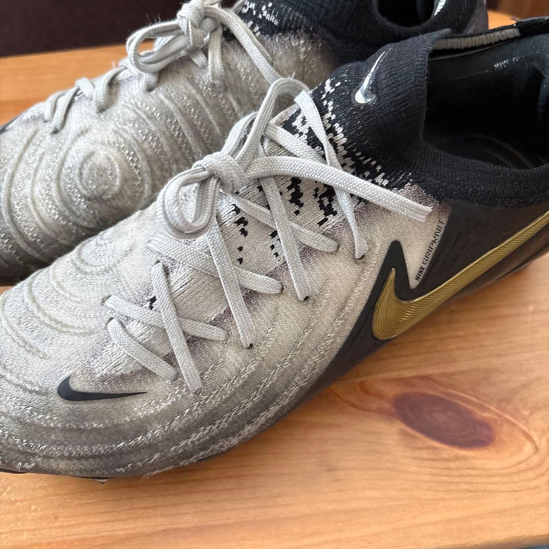 Nike Phantom GT サッカーシューズ グレー