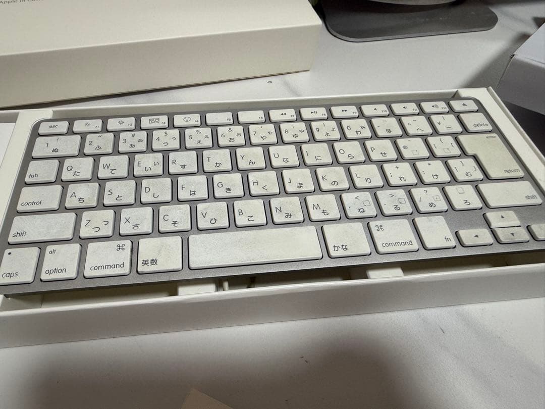 Apple iMac + ワイヤレスキーボード + iWork