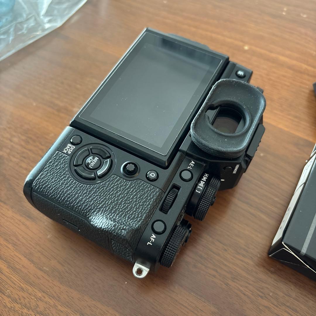 【美品】Fujifilm X-T3 本体 + バッテリー2個