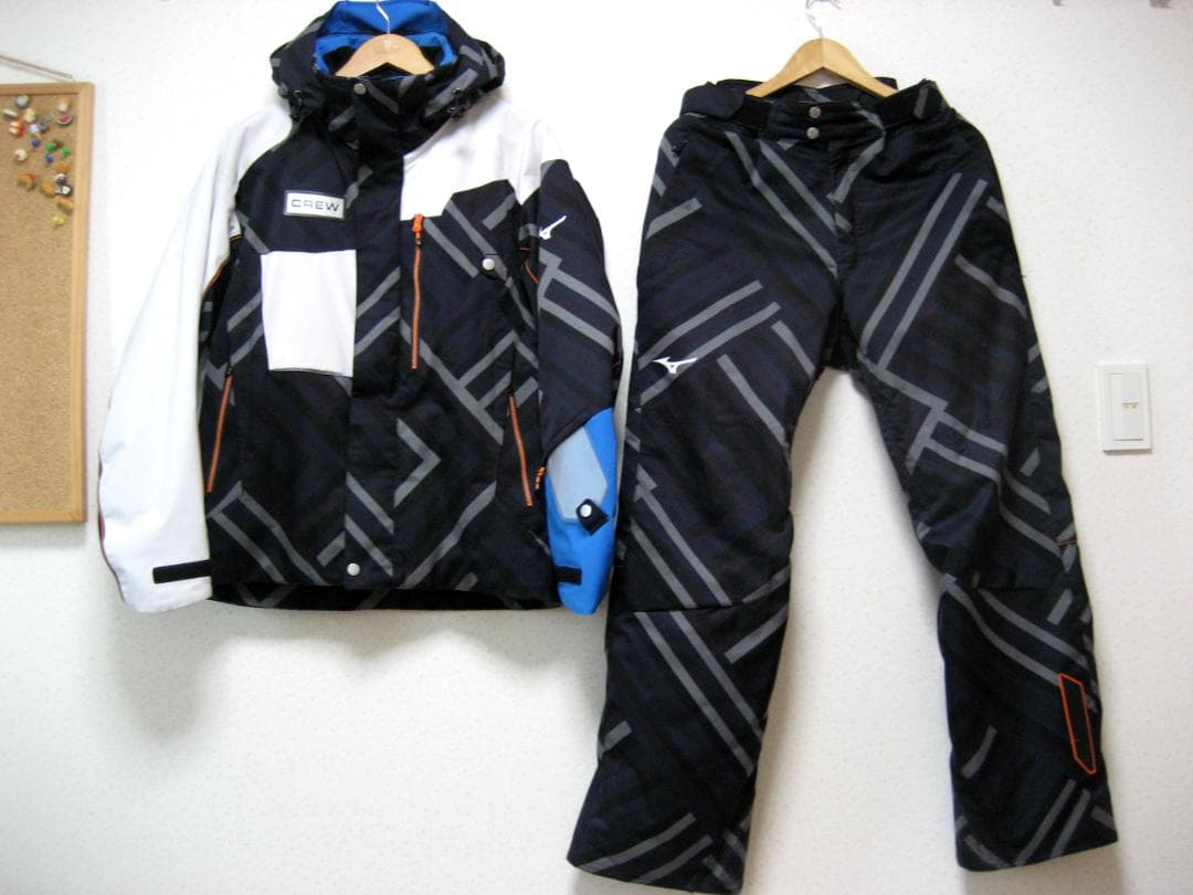再値下げ　ミズノCREW 高機能ウェア　上Sサイズ 下Mサイズ セット