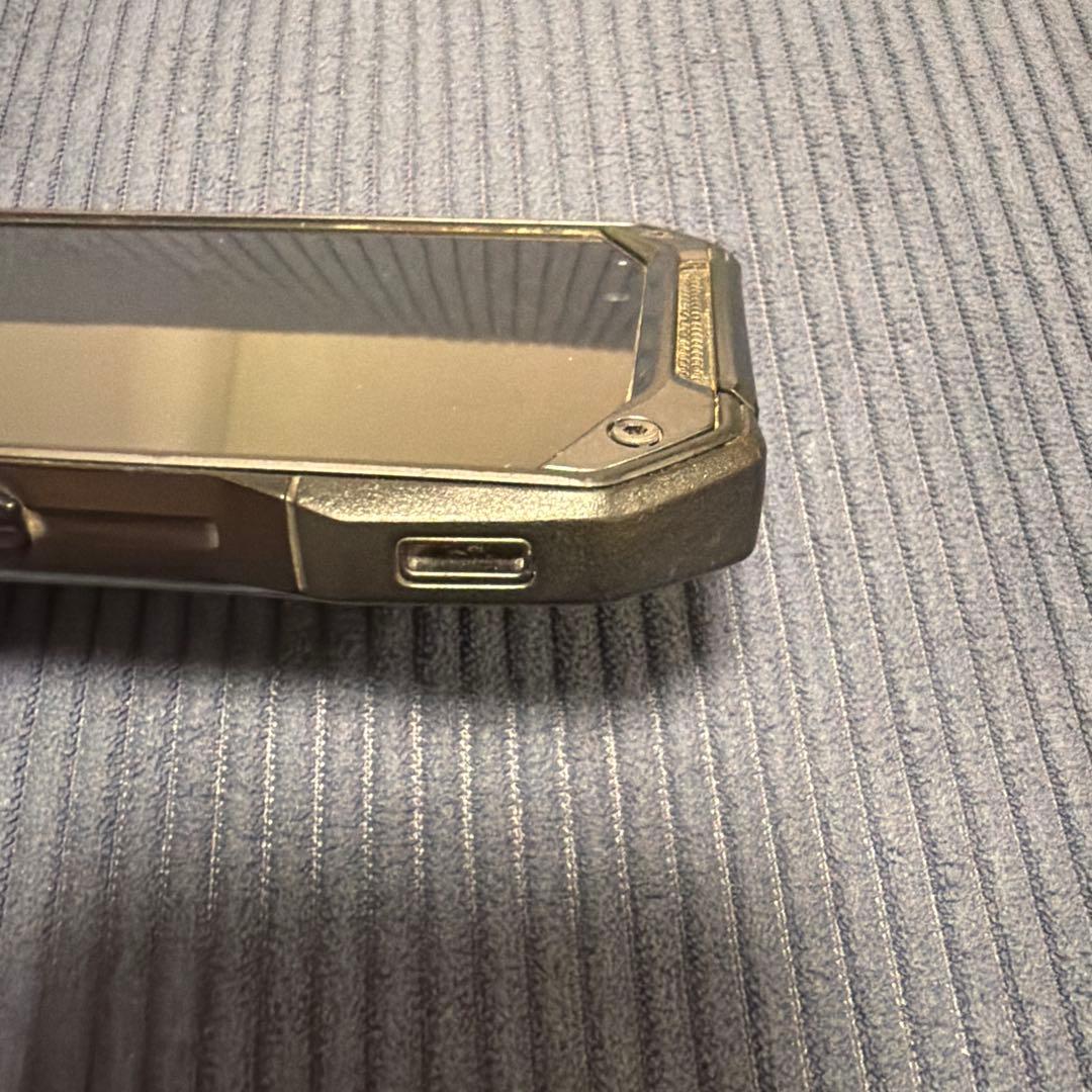 【良品】京セラ TORQUE G04 KYV46 ブラック 高耐久タフネススマホ