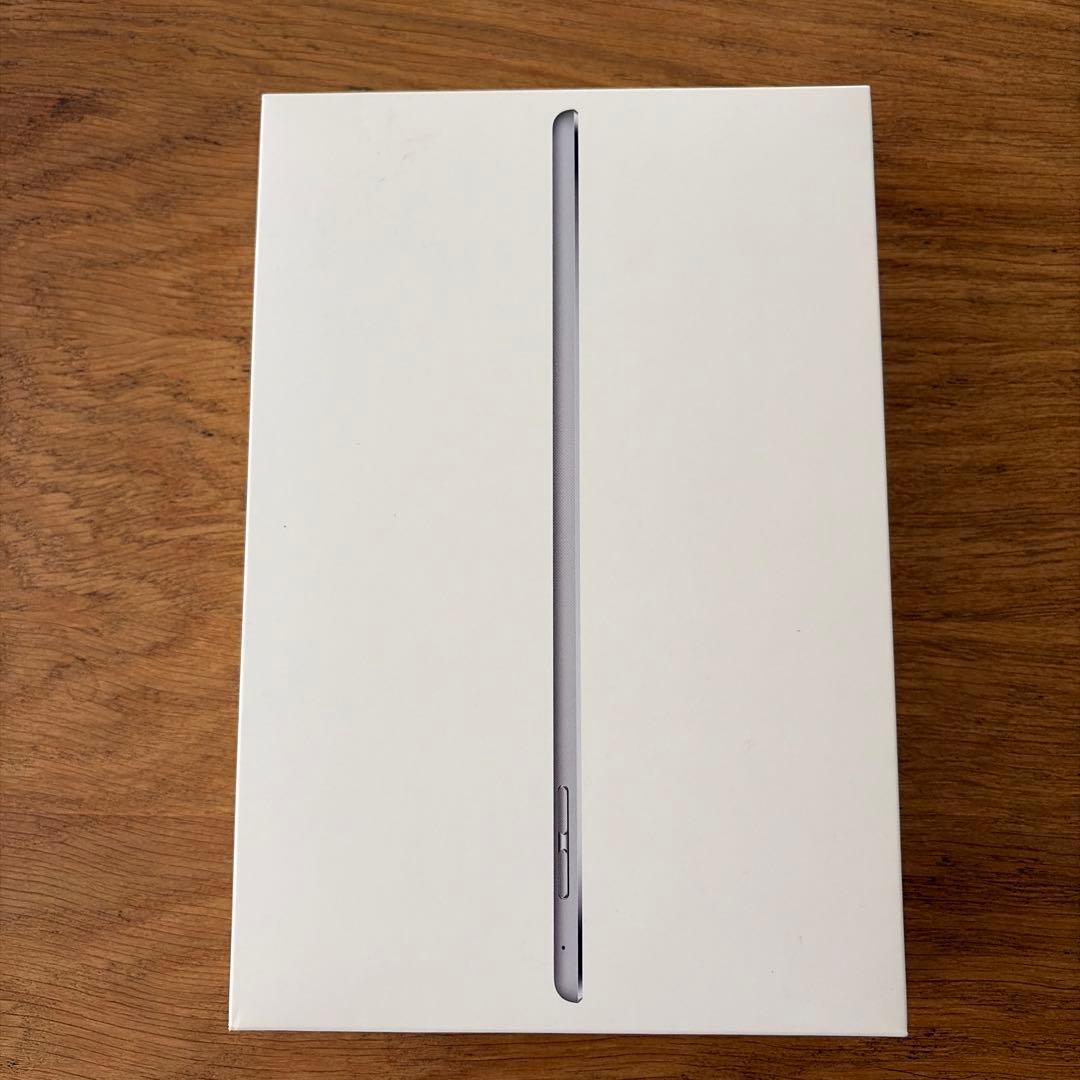 Apple iPad mini4 128GB シルバー Wi-Fiモデル