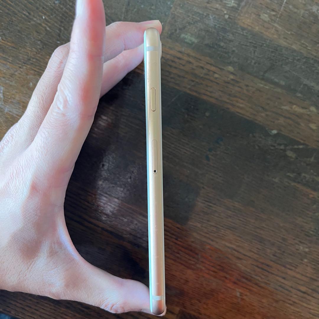 Apple iPhone 8 ピンク