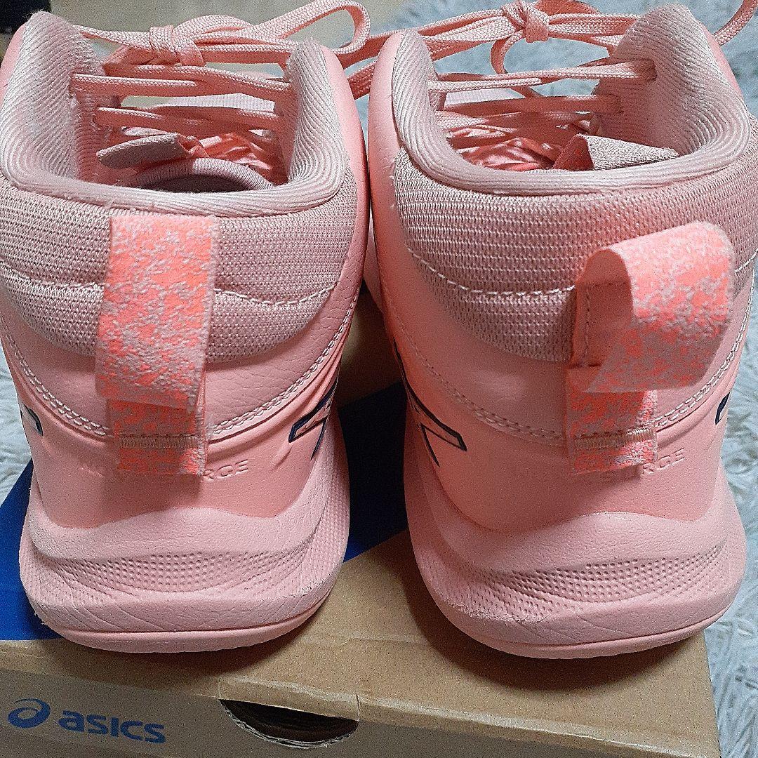 NOVA SURGE3 ピンク　グレープフルーツ　シューズ　バッシュ