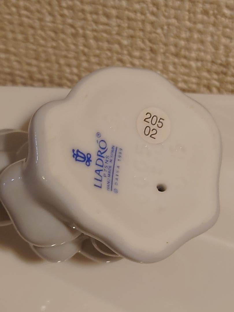 極美品 リヤドロ 可愛いパイロット 犬 紙飛行機