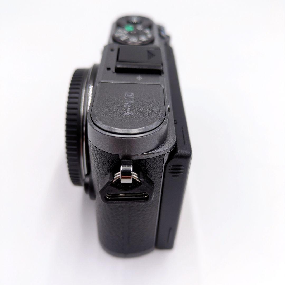 【極美品】OLYMPUS PEN E-PL10 ダブルズーム ショット数390