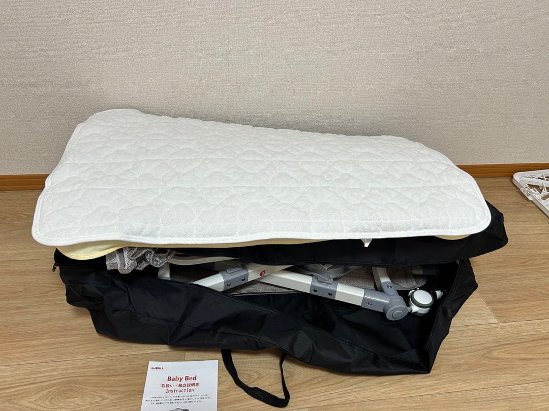 ベビー用寝具・ベッド y