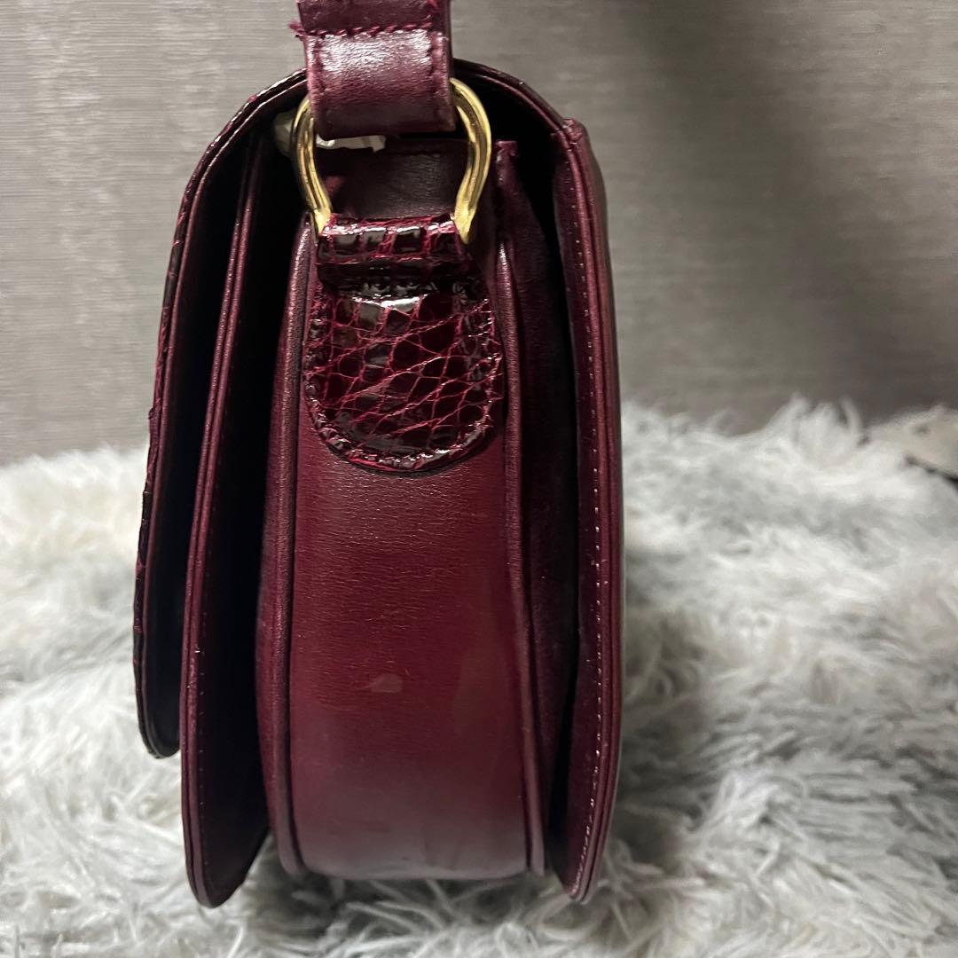 ✨️希少カラー✨️ ジーノトロンバ シャイニングクロコ ショルダーバッグ 赤