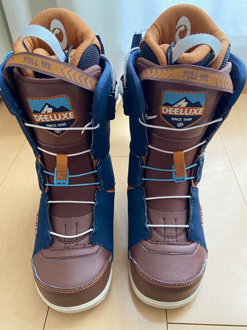 週末セール❤️ほぼ未使用　ジューニア　ディーラックス　スノボブーツ　DEELUXE