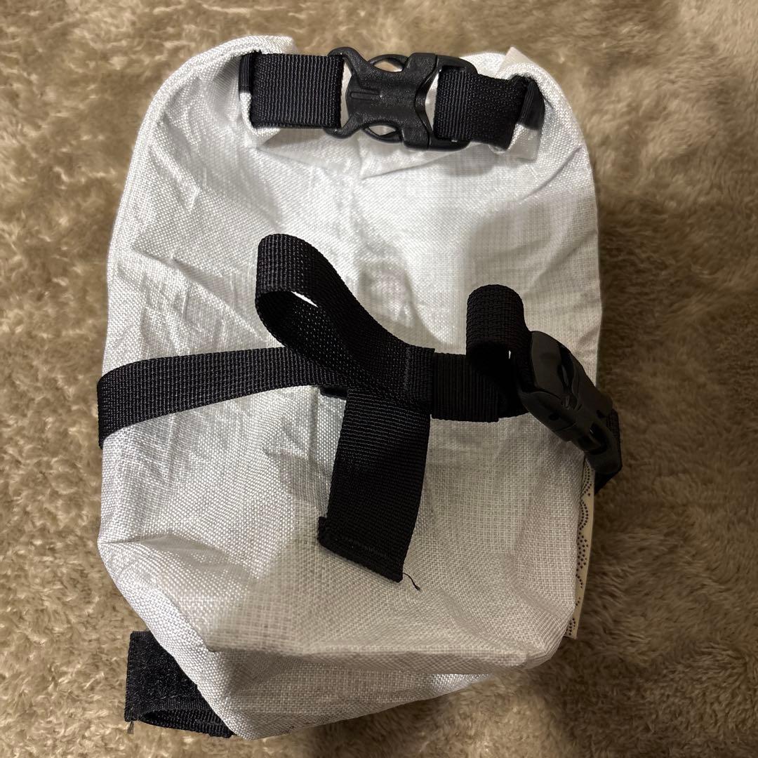 OUTER SHELL Rolltop Saddlebag サドルバッグ 白