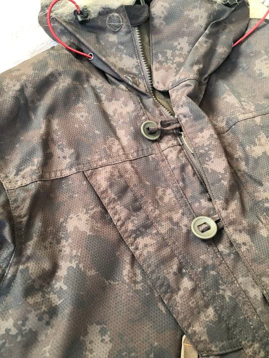 【ESTIVO(エスティボ)】女性用スノボウェア