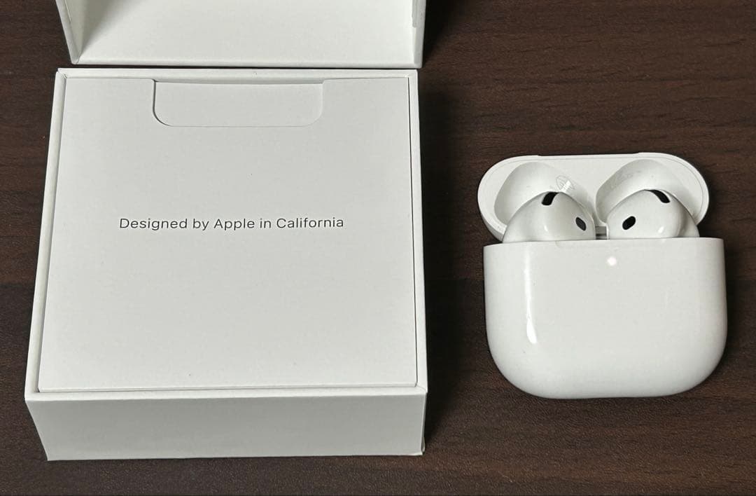 【未使用に近い美品】AirPods（第4世代）アクティブノイズキャンセリング搭載
