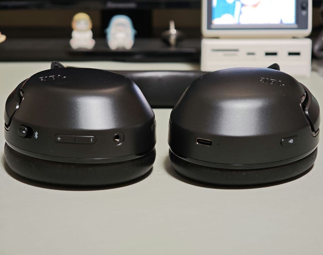 【ほぼ未使用】JBL Tour One M2 ワイヤレスヘッドホン スタンド付き